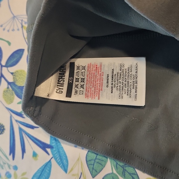 Gymshark XSm Booty Shorts 2.0 Seamless Grey w/ Wicking Technology - Picture 5 of 8